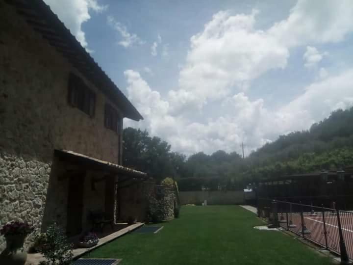 Agriturismo Isola Verde SantʼUrbano Exterior foto